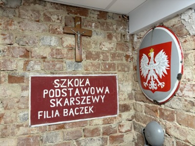 PRZEBUDOWA - SZKOŁA W BĄCZKU